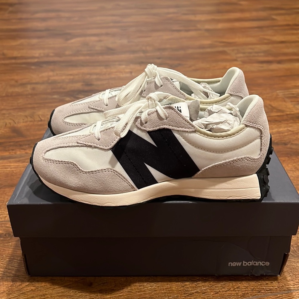 🆕 New Balance 327